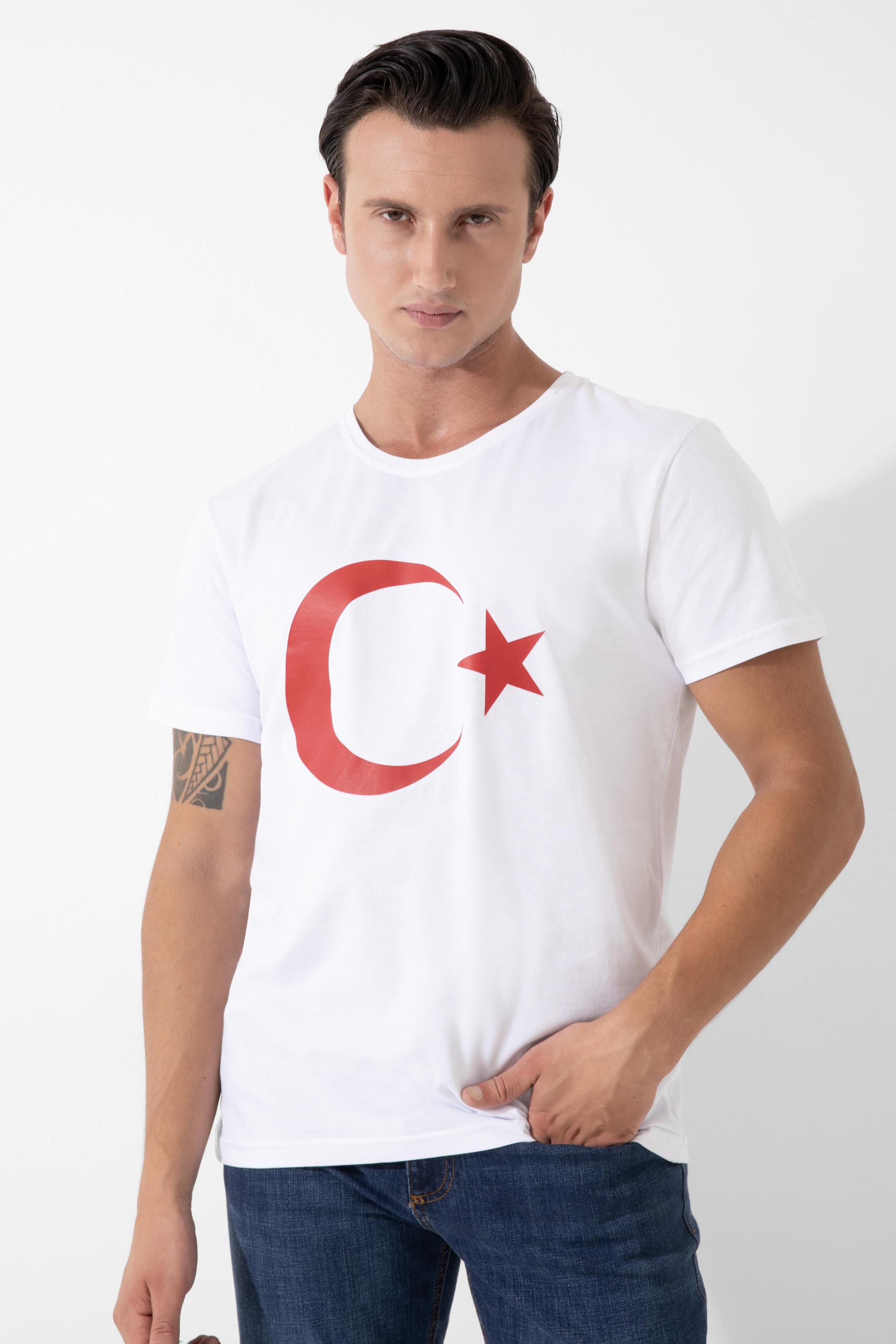 FFM%20İSTANBUL%20AY%20YILDIZ%20BASKILI%20BEYAZ%20BASIC%20T-SHIRT