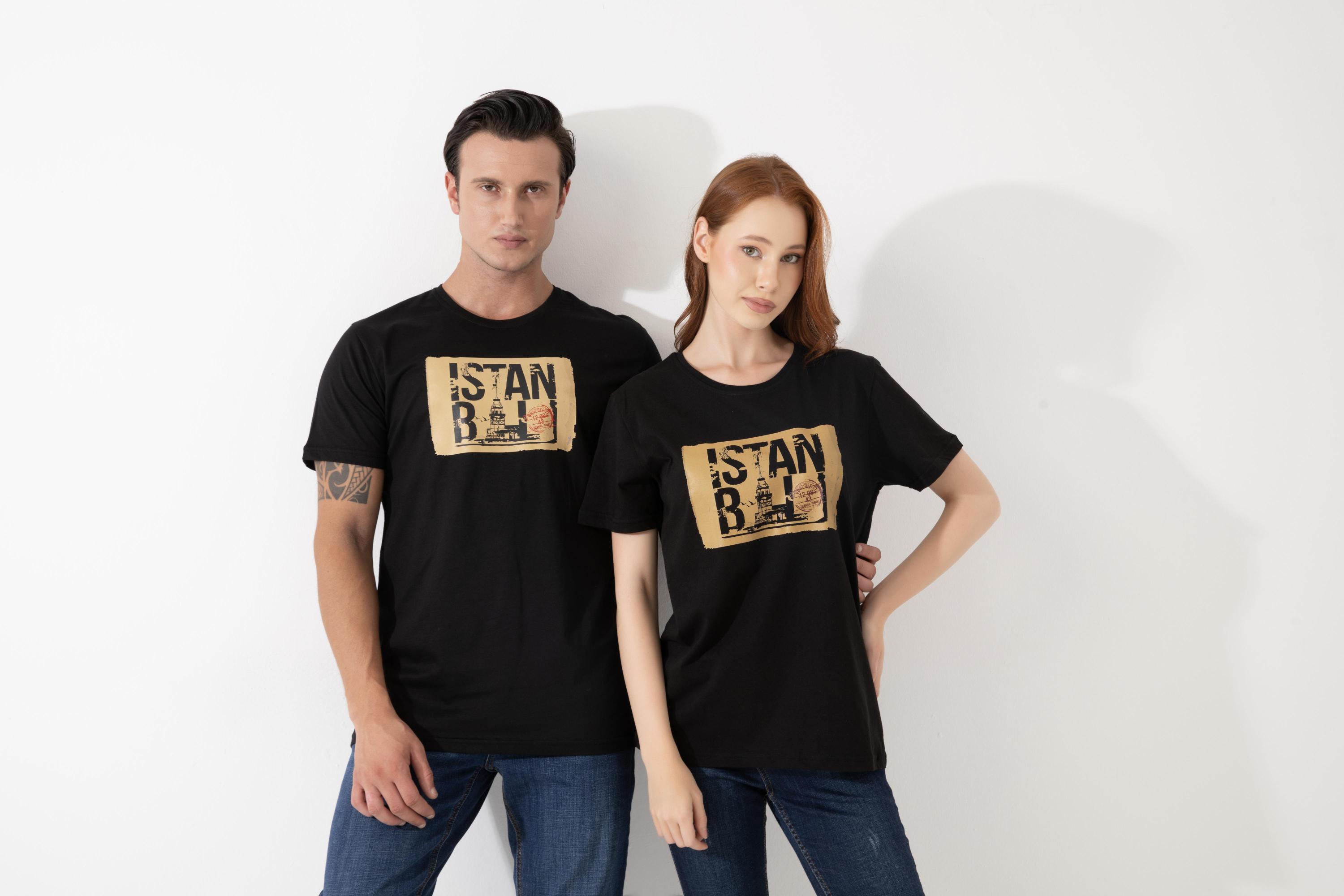 FFM%20İSTANBUL%20SİYAH%20İSTANBUL%20BASKILI%20BASIC%20T-SHIRT