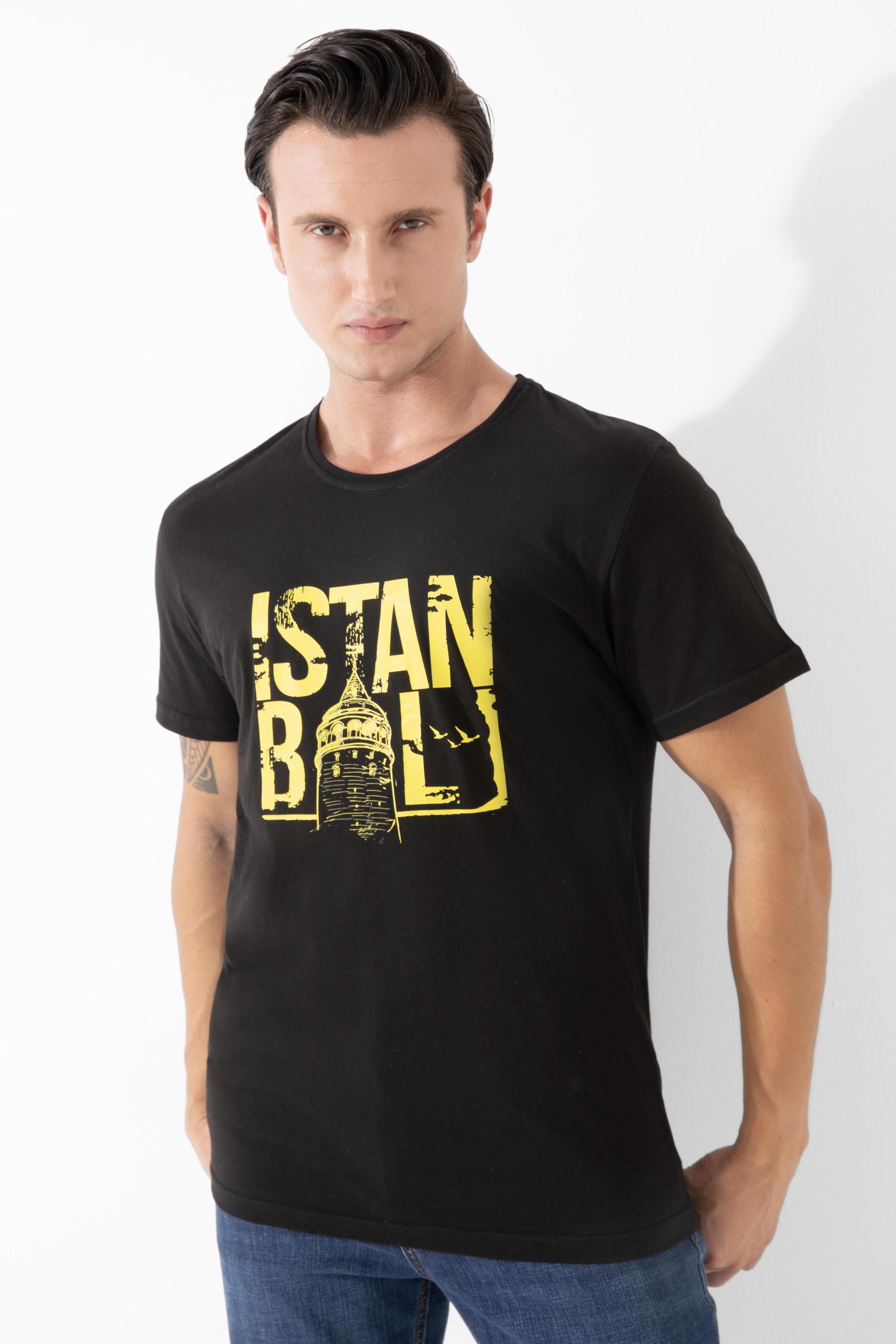 FFM%20İSTANBUL%20SİYAH%20İSTANBUL%20BASKILI%20BASIC%20T-SHIRT%20(FFMİSTSARI)